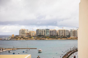 Chic 1BR Retreat in St Julian's by Holi
